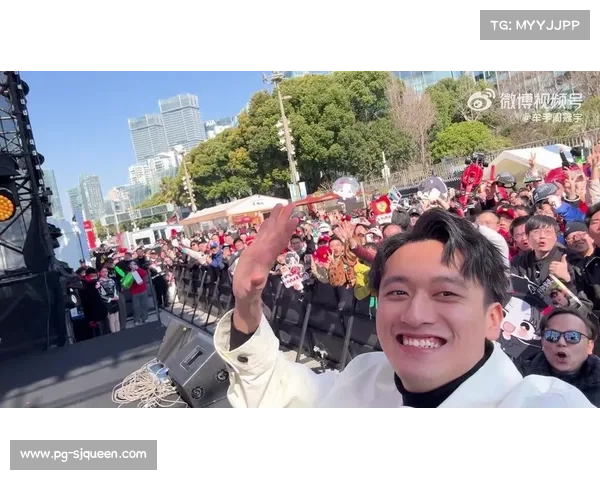 周冠宇携手法拉利设计中国限定版队服 龙年元素融入尽显独特魅力 周冠宇携手法拉利设计中国限定版队服 龙年元素融入尽显独特魅力